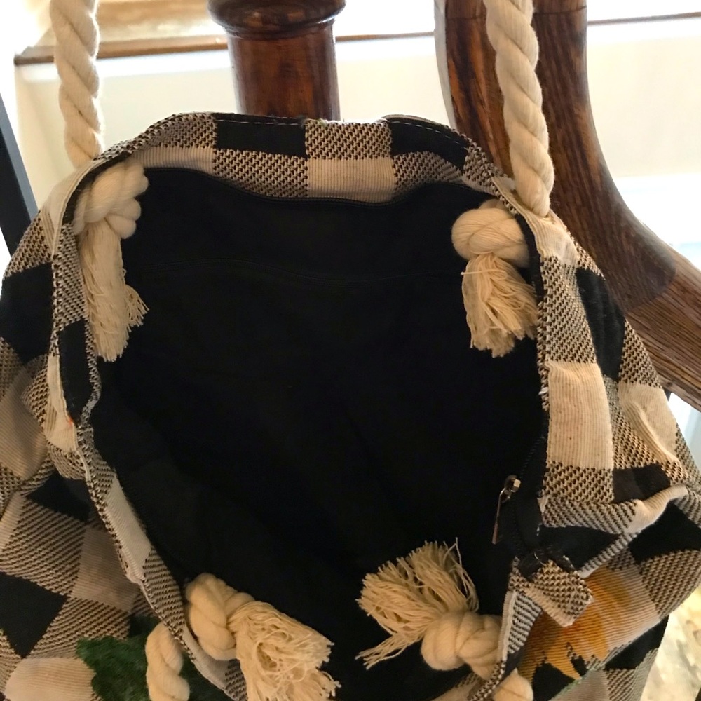 ๐๐Cute Spring Time Tote๐ - Picture 4 of 11